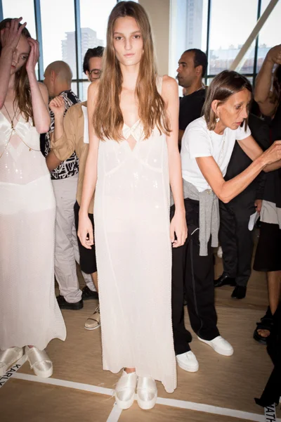 Look 30